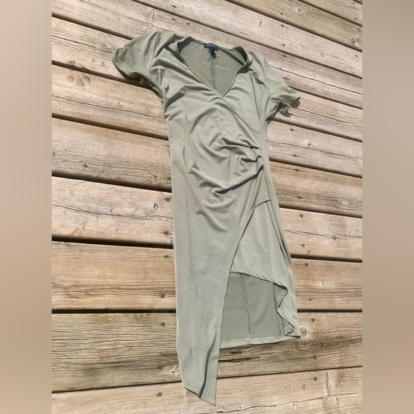 💜 Streetwear Society Olive Green Wrap-Style Dress | Size Large - Picture 4 of 9